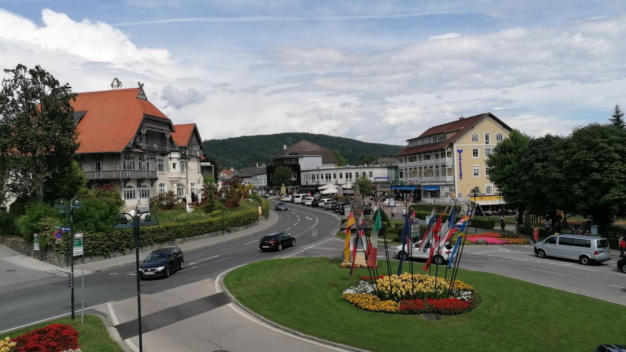 Haus Der Geschenke - Carinthia Apartment Velden am Wörthersee Exterior photo